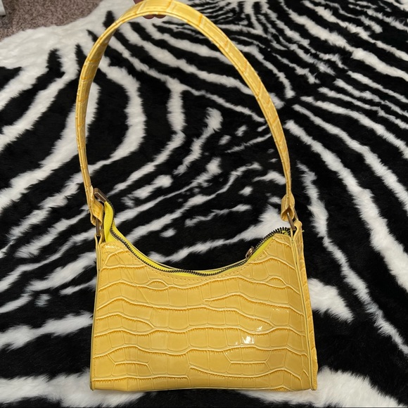 Yellow Croc Embossed Baguette Bag - Picture 2 of 3